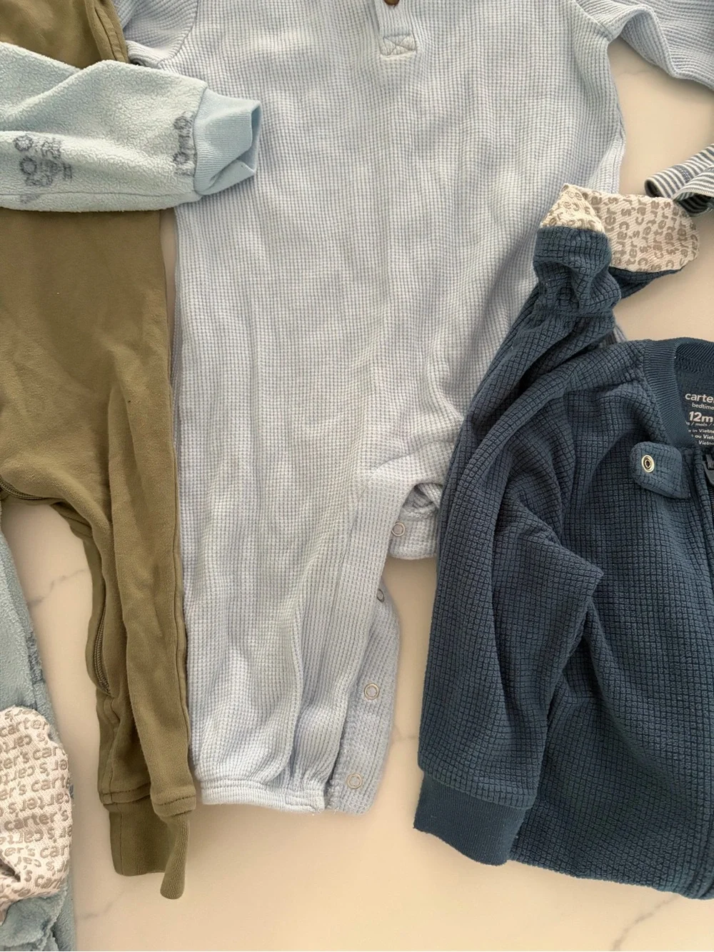Carter’s & other 12 month 9 piece baby bundle. Like New & EUC